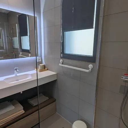 Luxe Avec Piscine Chauffee & Jacuzzi Prive - Cote D'azur * Рокфор-ле-Пен